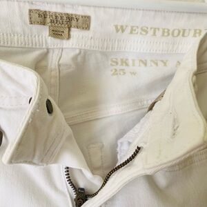 Burberry skinny 25 petite white jeans.